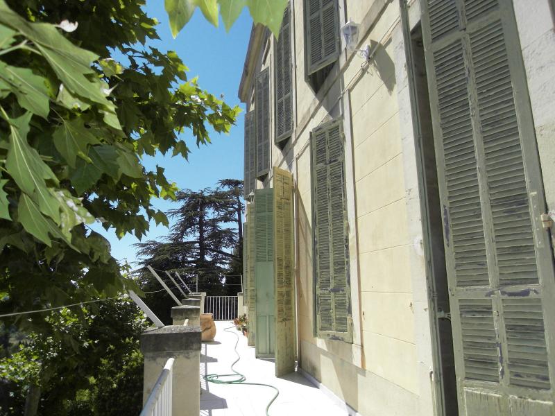 A vendre à Allauch 13190 véritable maison de maître provençale, 300 m² habitables