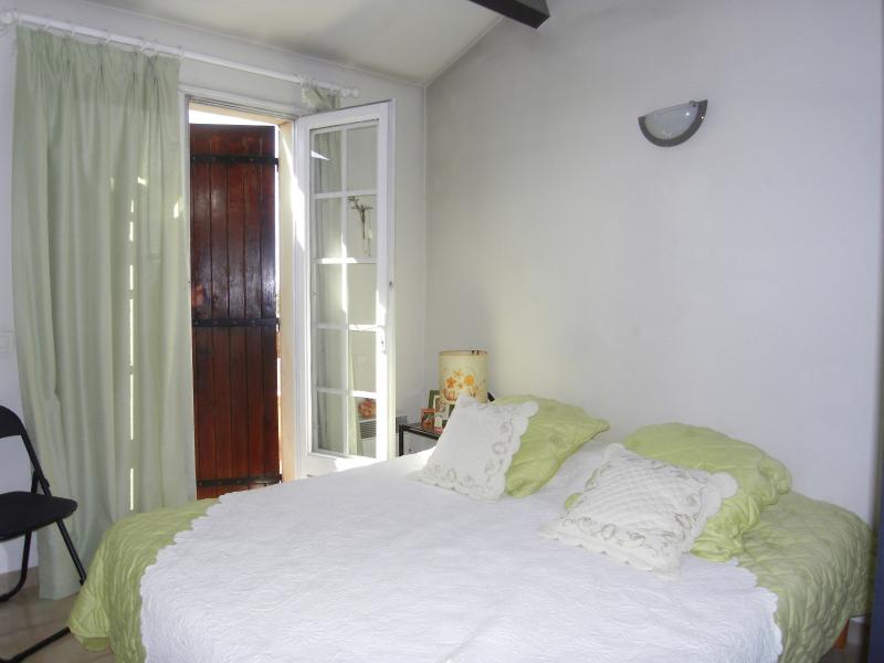 A vendre à Carnoux en Provence villa de type 4 avec vue mer, 120 m² habitables + garage