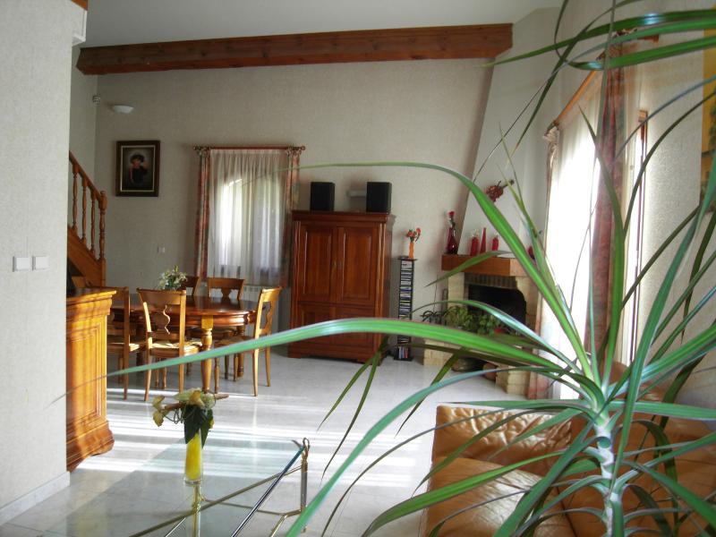 A vendre villa t5 de plain-pied avec piscine et garage Marseille 13013, I.U.T St Jérôme