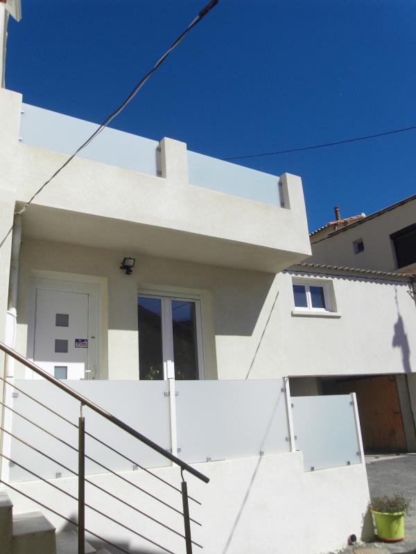 Recherchez-vous une villa à vendre dans un cadre exceptionnel et en bord de mer ?
