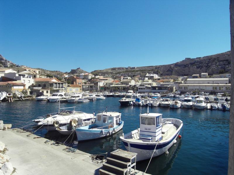 Recherchez-vous une villa à vendre dans un cadre exceptionnel et en bord de mer ?