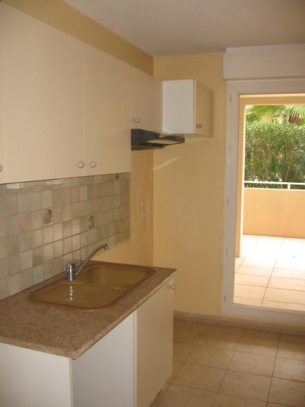 A la vente à Marseille St Barnabé village appartement t2 avec garage, terrasse et cave