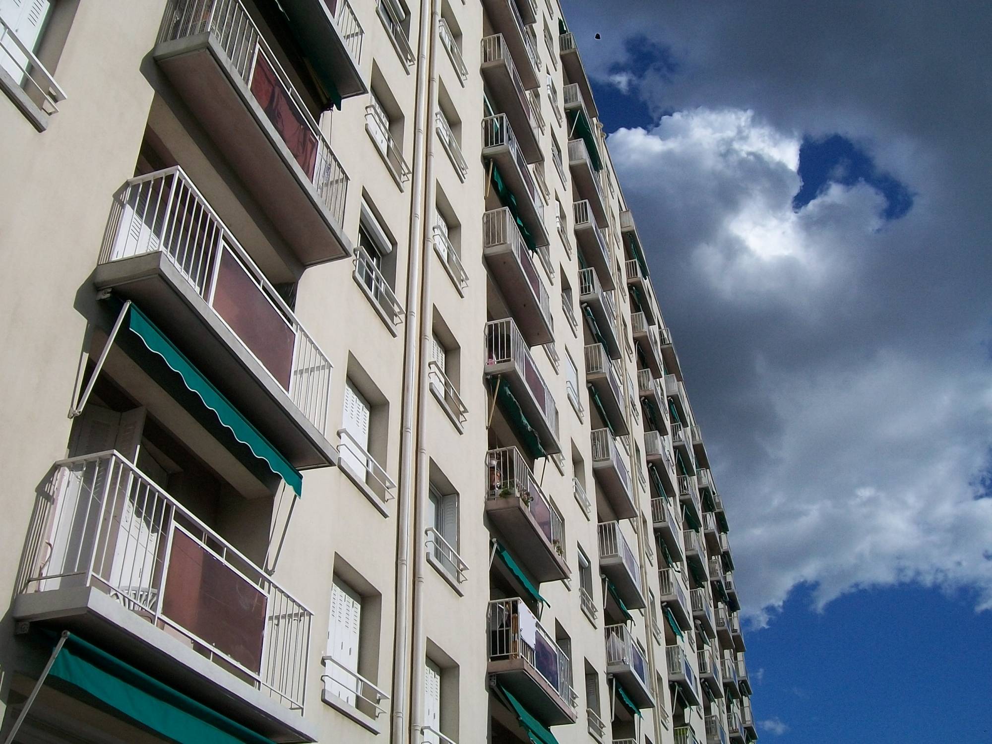 A la vente appartement T3 à Ste Marguerite Dromel Marseille 9eme, cave