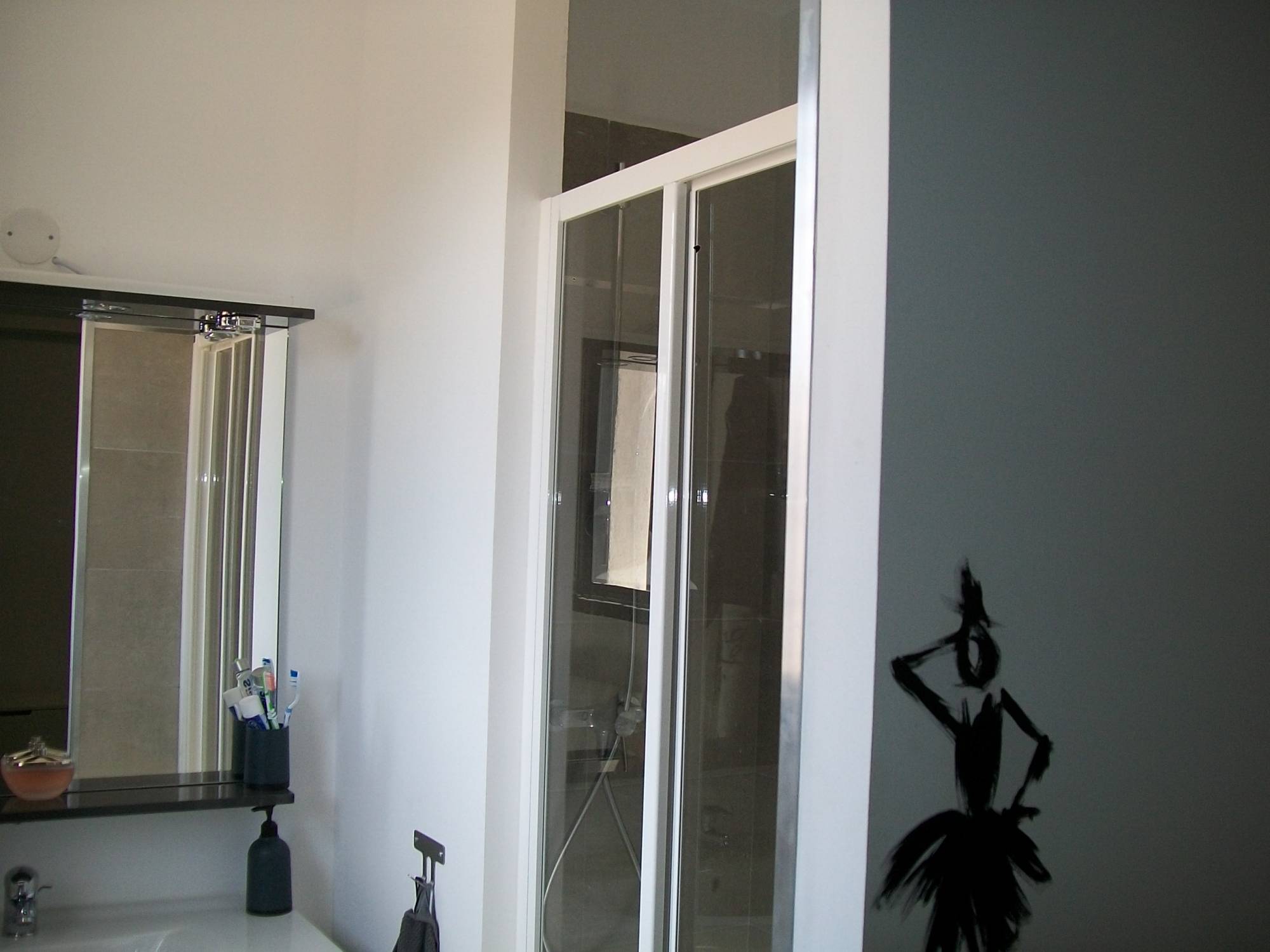 A vendre à Plan de Cuques villa neuve de 6 pièces avec piscine