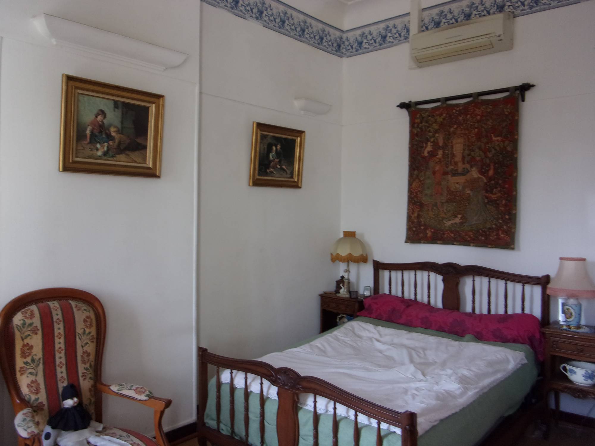 A vendre Baille/Castelane Type 2/3 de 66 m² avec possibilité de garage