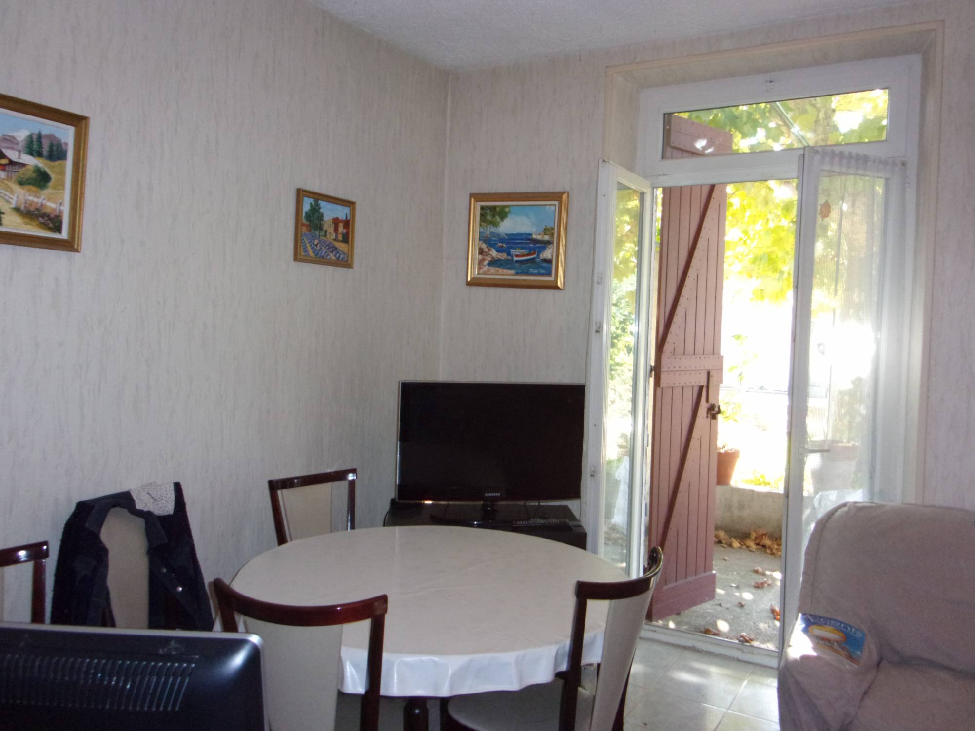 A vendre plan de cuques 13380 Maison 3 pièces avec garage et jardin