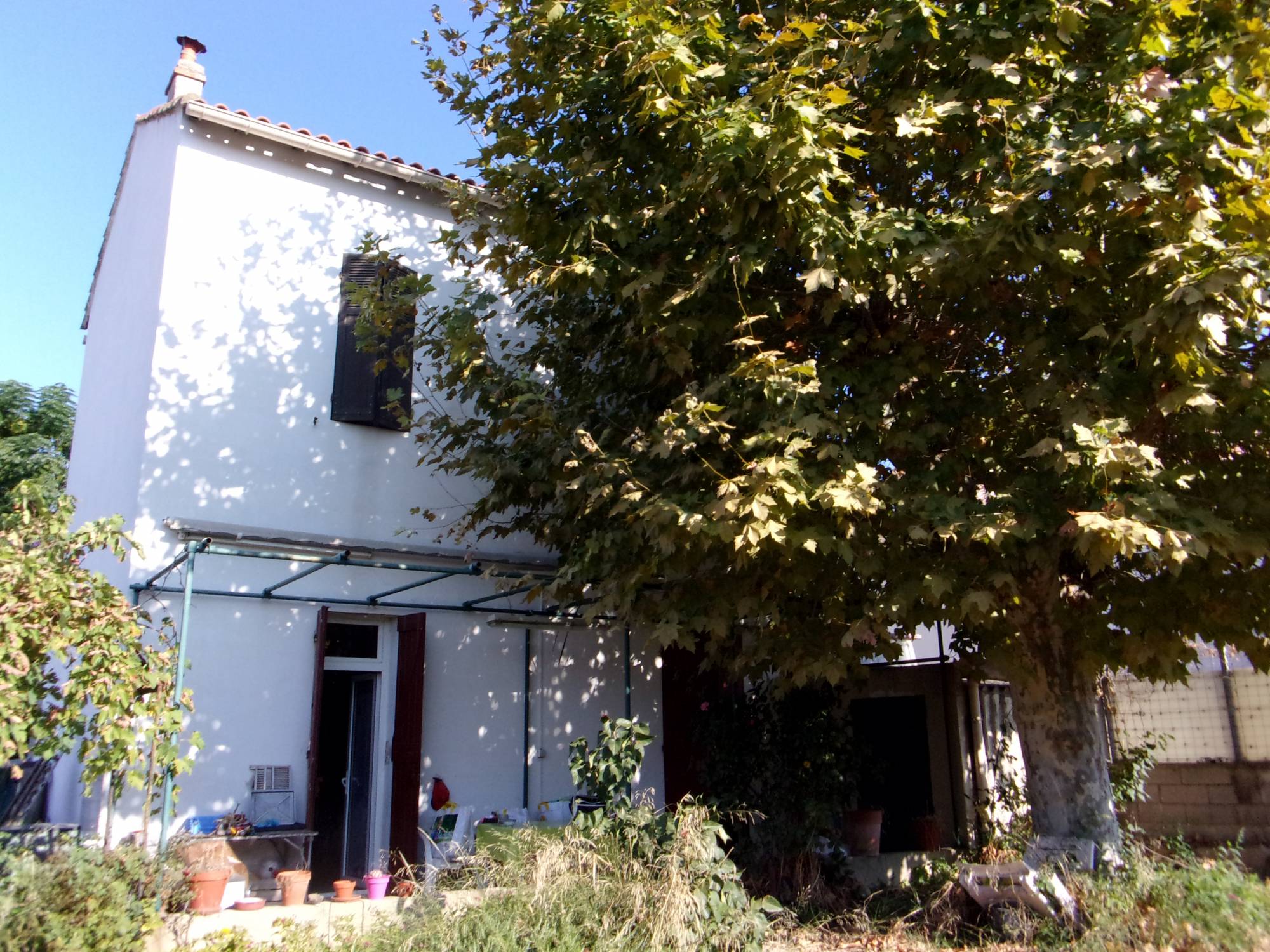 A vendre plan de cuques 13380 Maison 3 pièces avec garage et jardin
