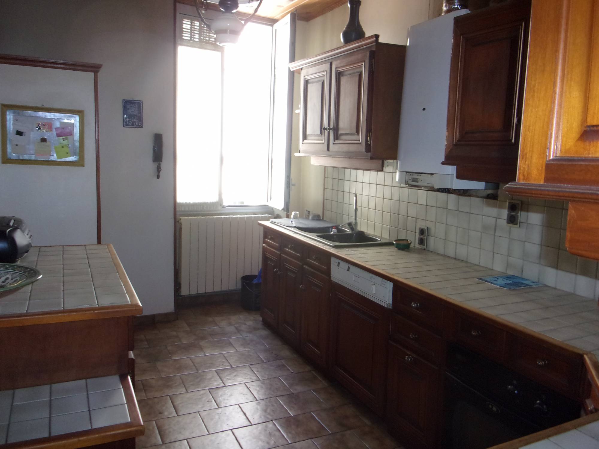 A vendre bel appartement type 5 spacieux et lumineux dans immeuble marseillais Réformés - Libération 13001 Marseille