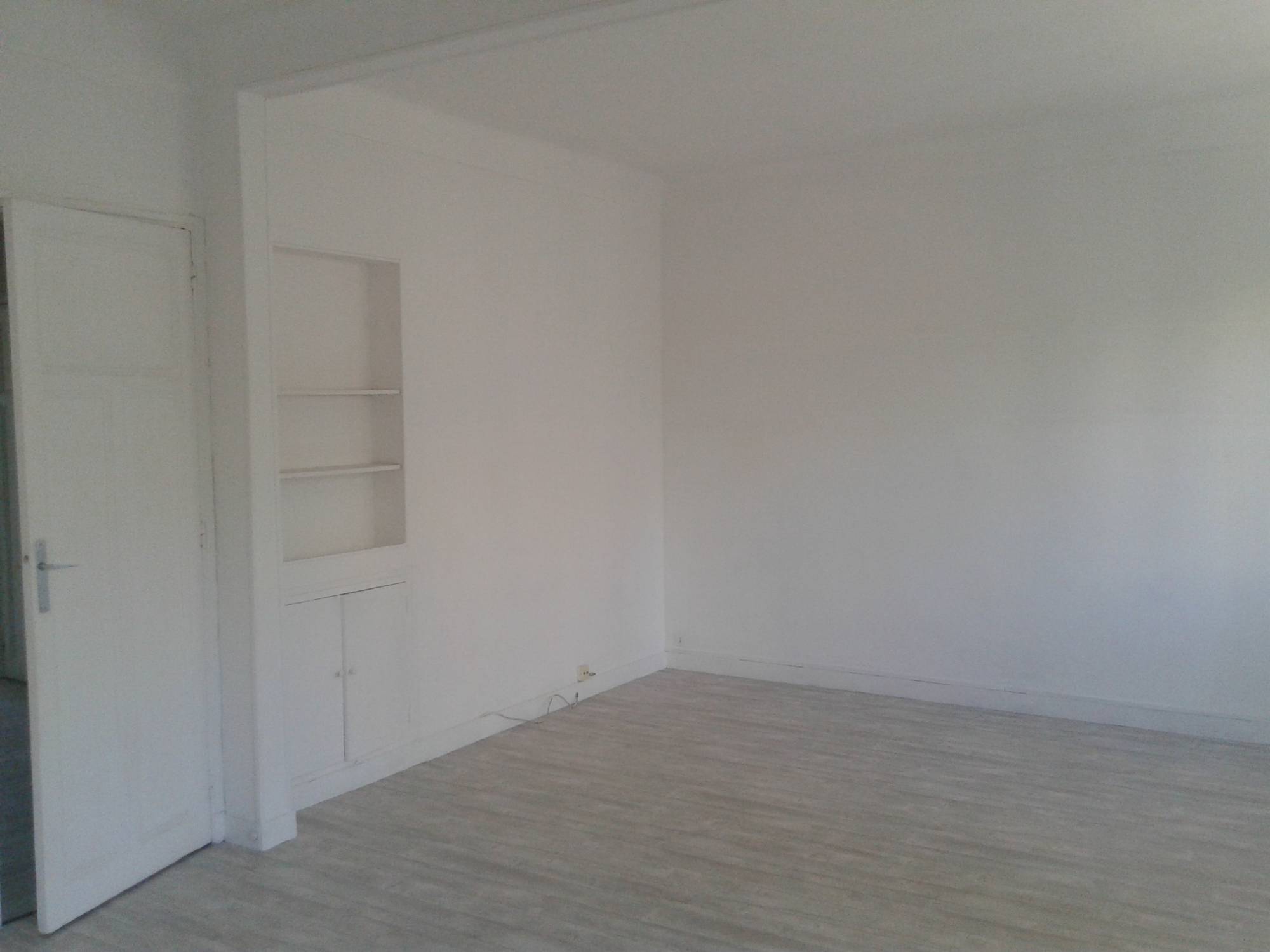 Achat appartement Type 2 avec un séjour double 13008 Marseille