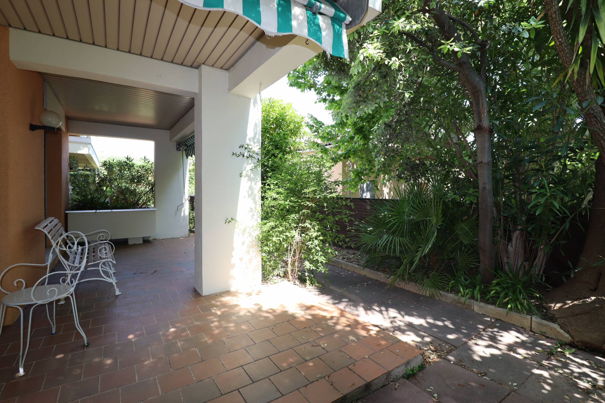 Pour un investissement locatif appartement à vendre de 3 pièces sur le village de Saint Baranabé 13012 Marseille