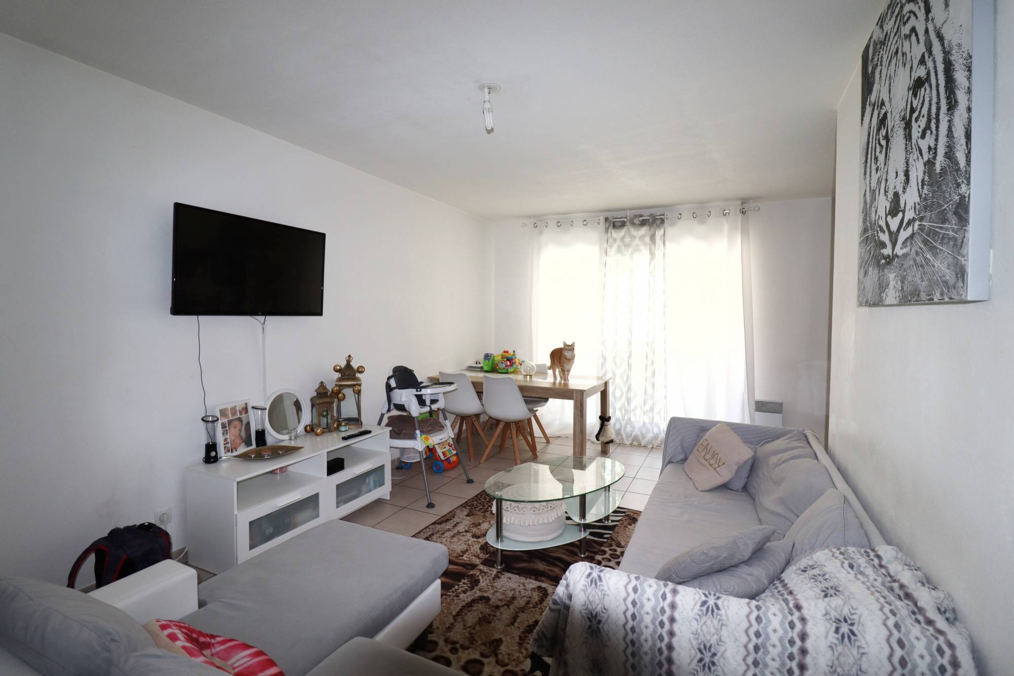 séjour A vendre - T2 investissement locatif - logement occupé - Bon secours - 13014 Marseille