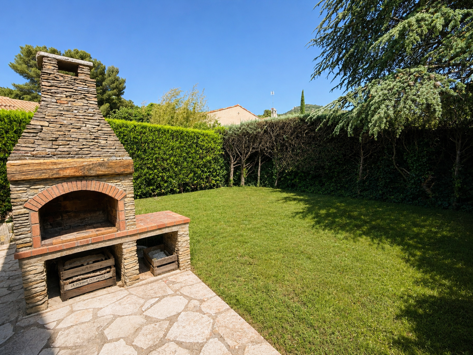 Entre nature et douceur de vivre – Maison avec jardin à Gémenos