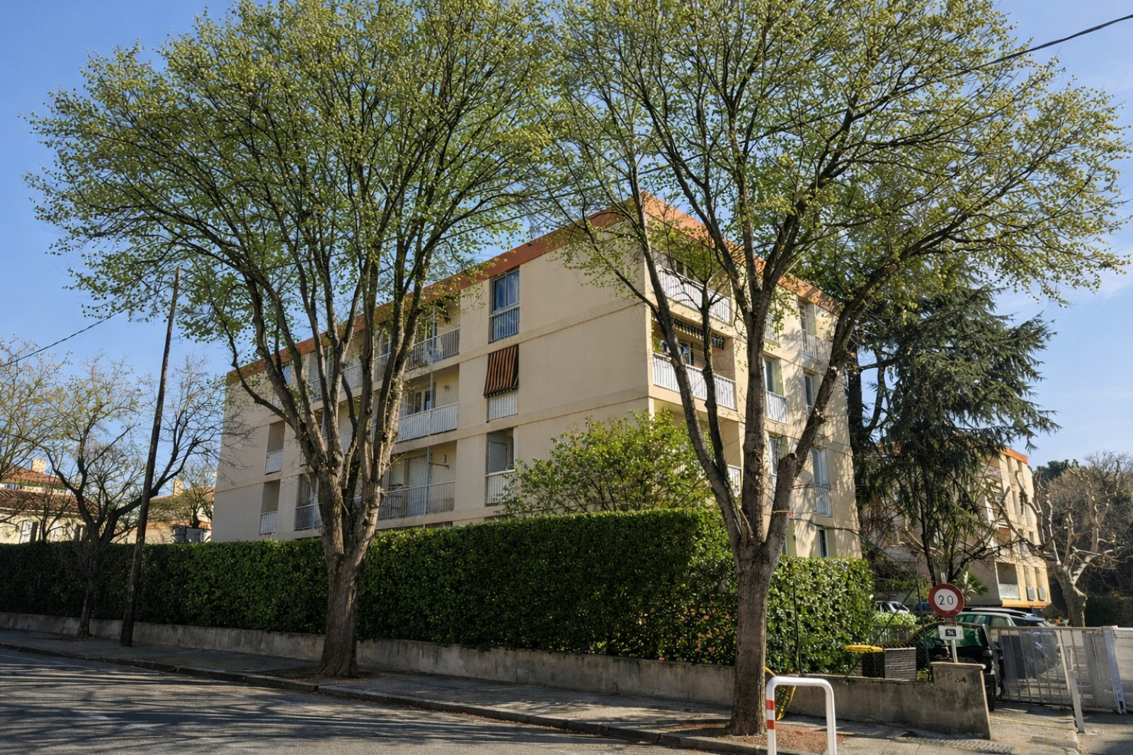 APPARTEMENT T3 TRAVERSANT – 52,65 m² + BALCON – SAINT-BARNABÉ (13012) – 179 500 €