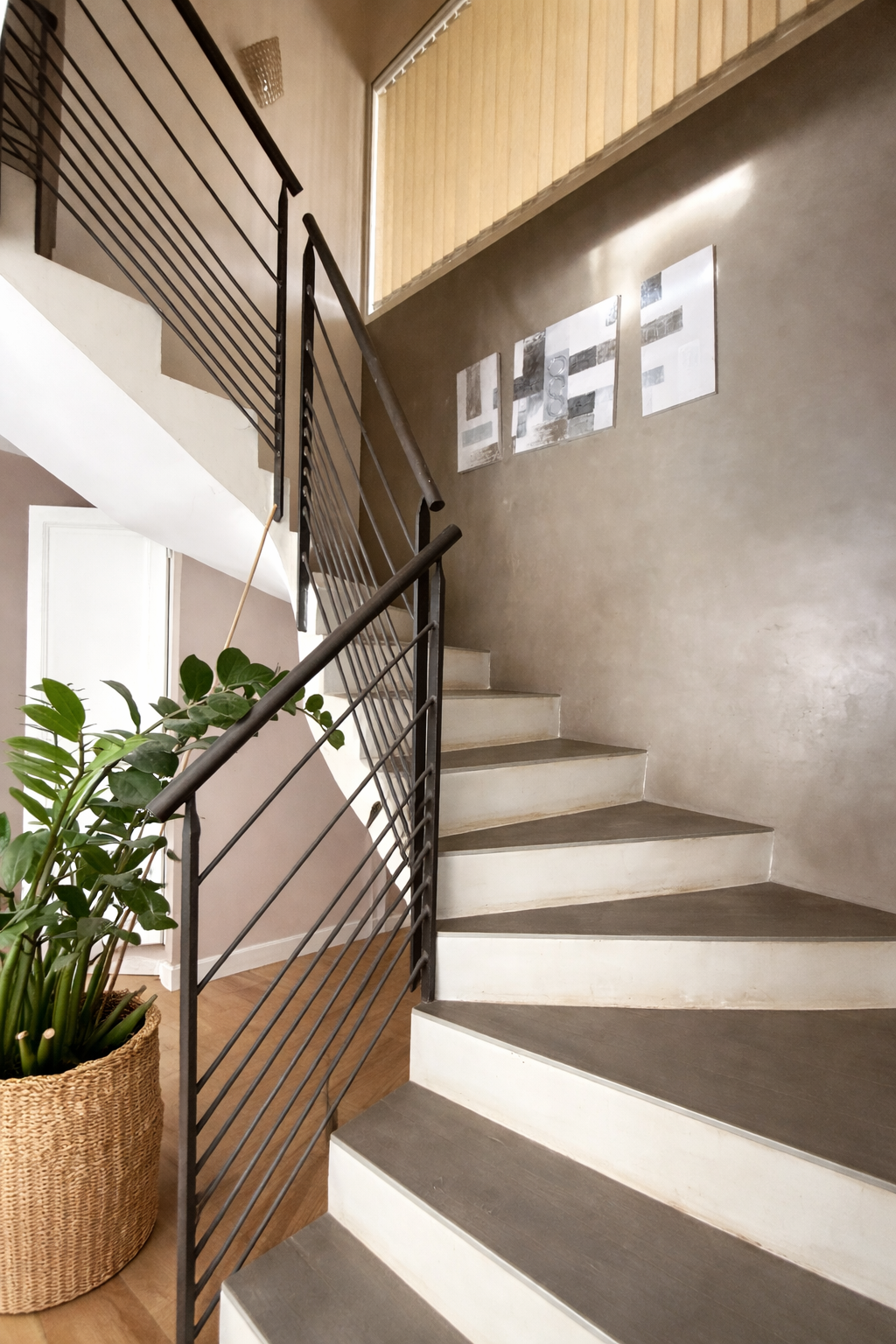 Élégante maison familiale contemporaine avec jardin arboré – Allauch