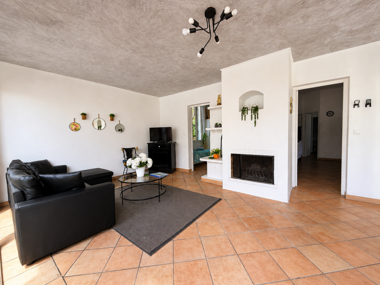 Cassis – Villa avec piscine sur les hauteurs – Viager occupé