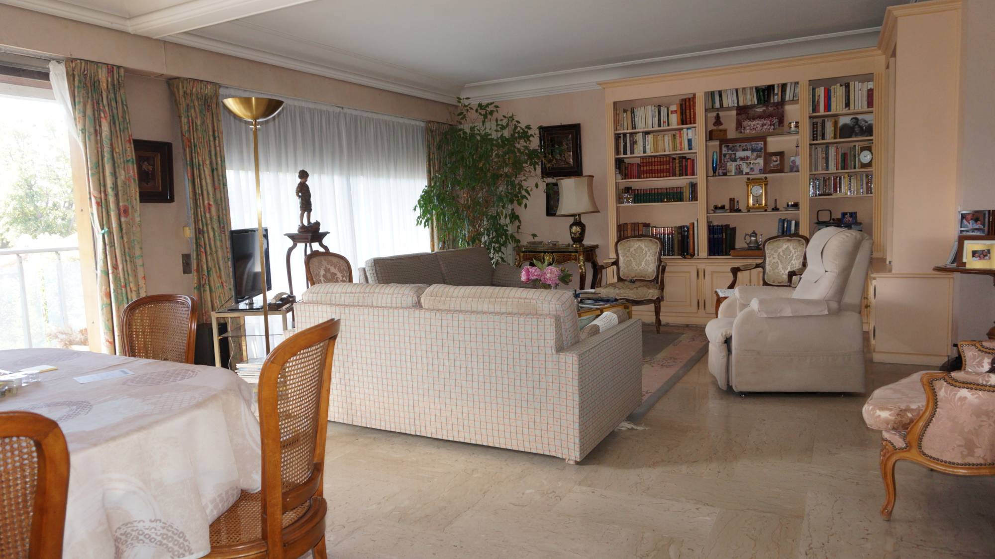 A la vente superbe T4 13012 Saint Barnabé de 125 m² avec terrasse + garage et annexes