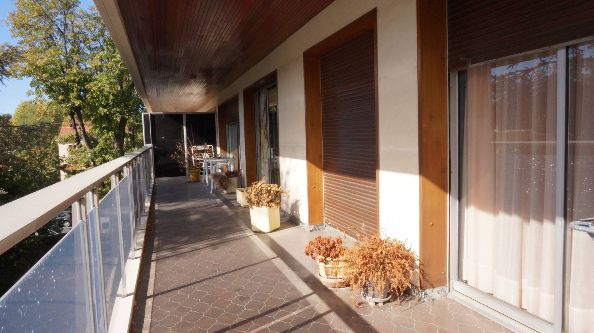 A la vente superbe T4 13012 Saint Barnabé de 125 m² avec terrasse + garage et annexes