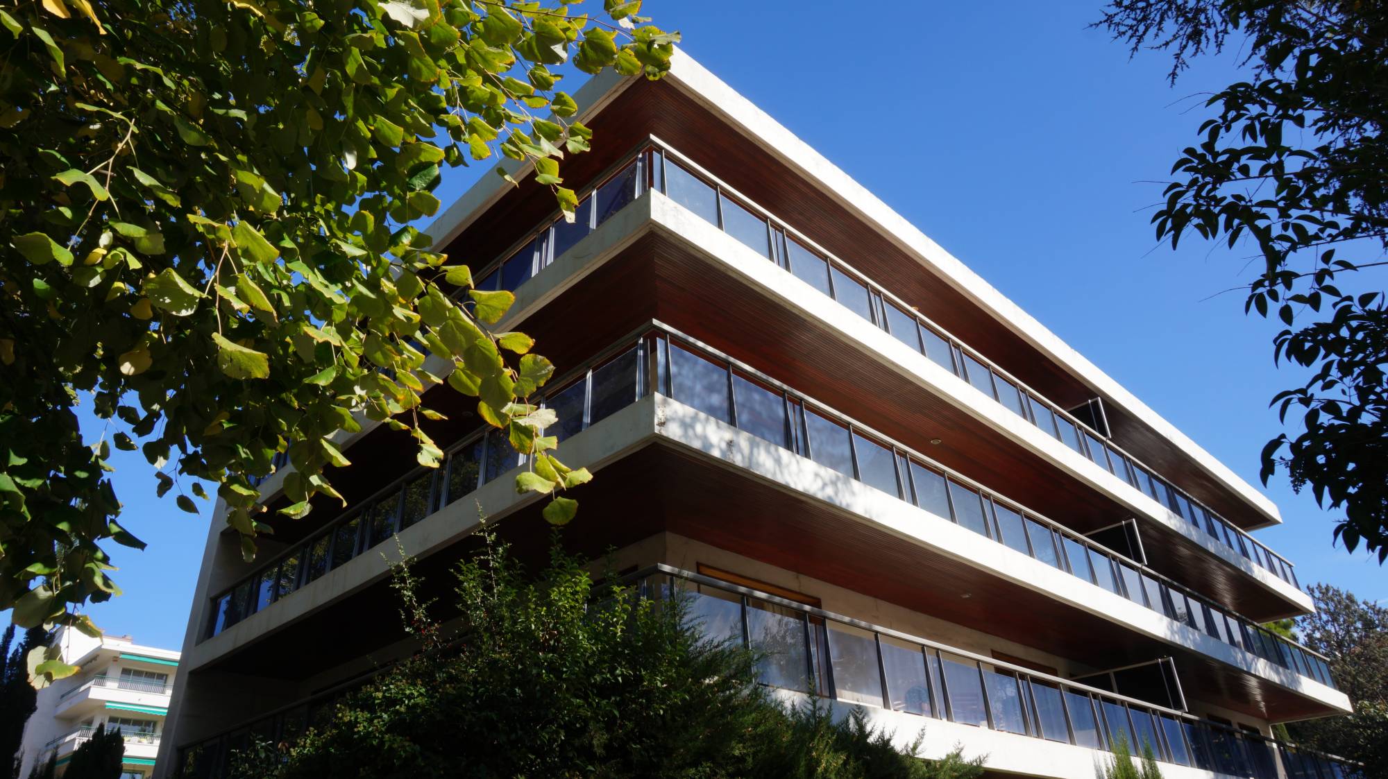 A la vente superbe T4 13012 Saint Barnabé de 125 m² avec terrasse + garage et annexes