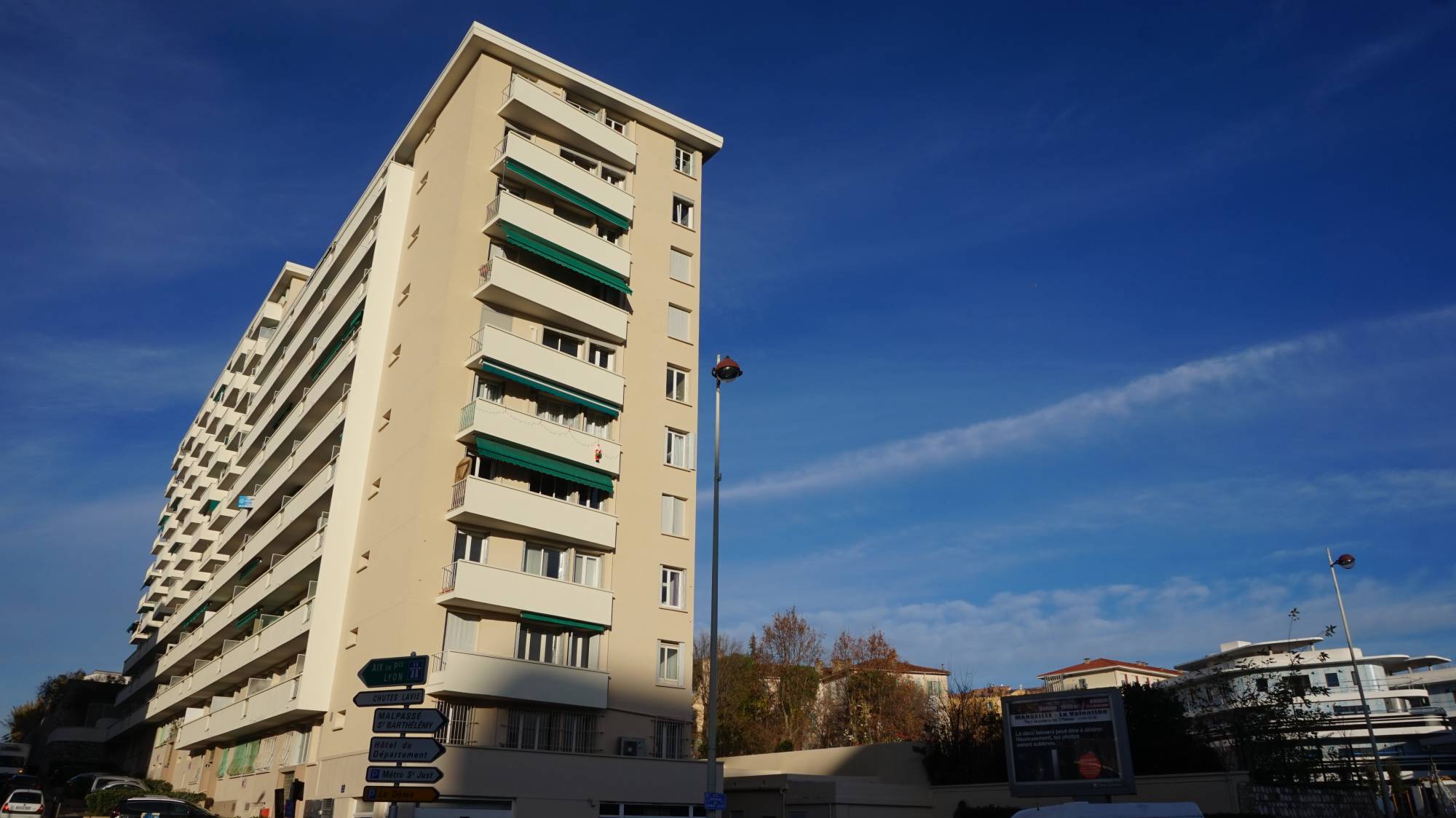 type 4 / 5 de 74 m² envirion à vendre 13013 Marseille Les chartreux