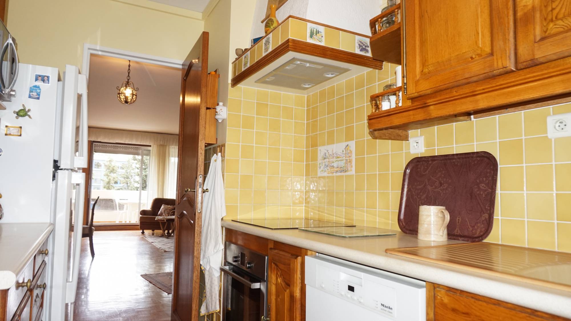 entre le village de Montoliver et le petit bosquet à quelques minutes de Bois Luzy appartement à vendre avec place de parking privative terrasse