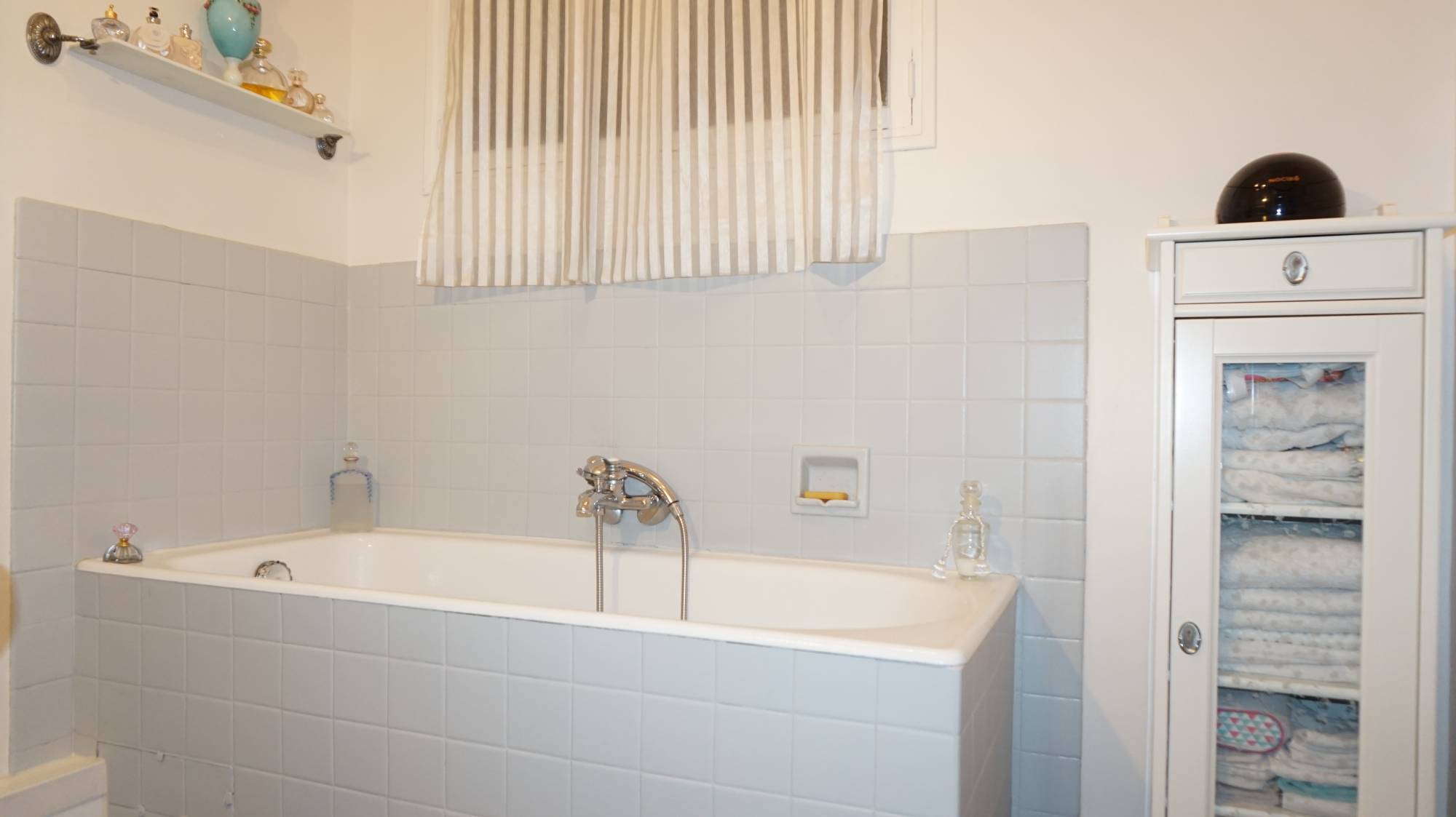 salle de bain à vendre 2 pièces de 59 m² prado périer 13008 Marseille