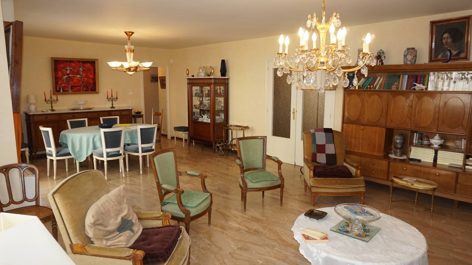 A vendre grand appartement de 162 m² avec 5 chambres - immeuble de standing Secteur Périer 13008 Marseille