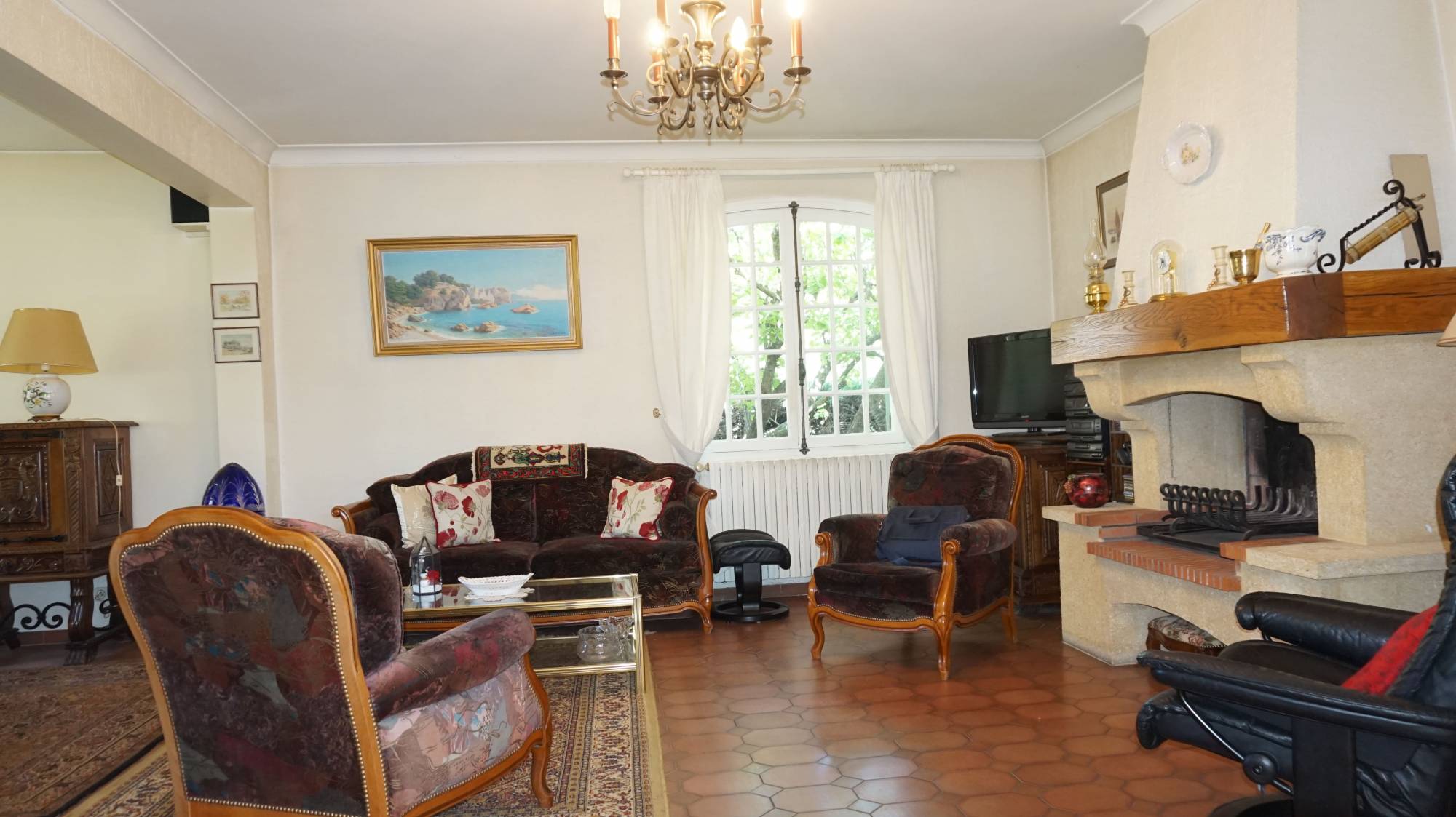 séjour A vendre villa individuelle de 86 m² avec véranda de 13 m² sur parcelle de 503 m² - 13380 Plan de Cuques
