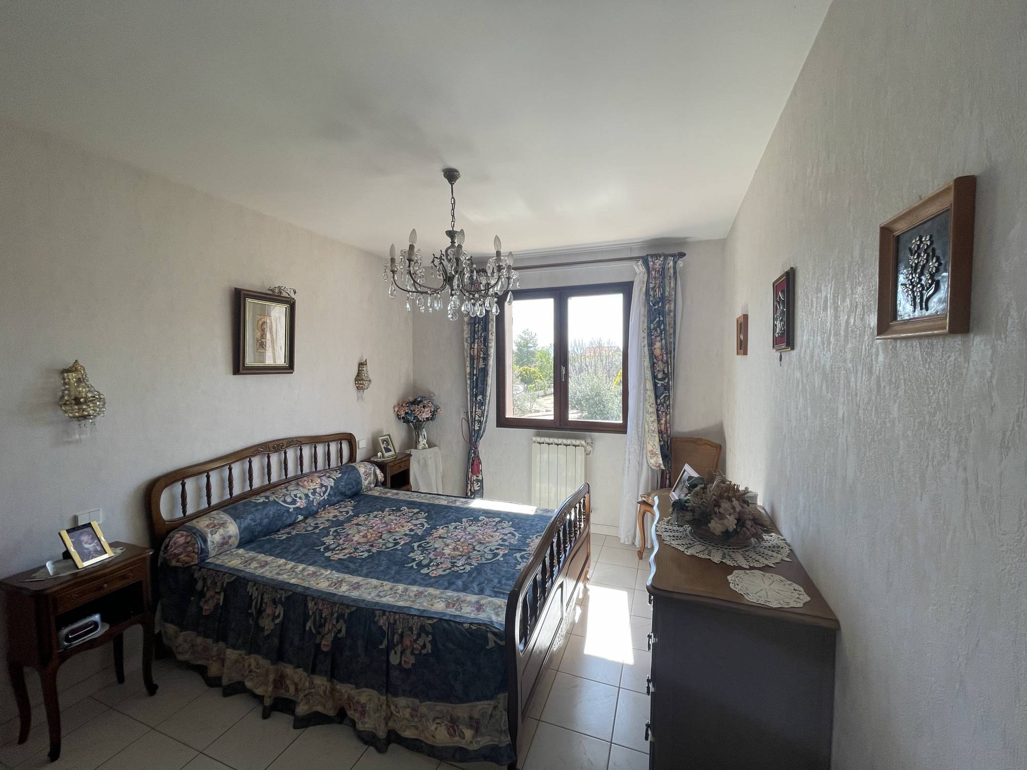 A vendre villa dans lotissement maison en R+1 de 116 m² sur parcelle de 359 m² avec 3 chambres 13190 ALLAUCH