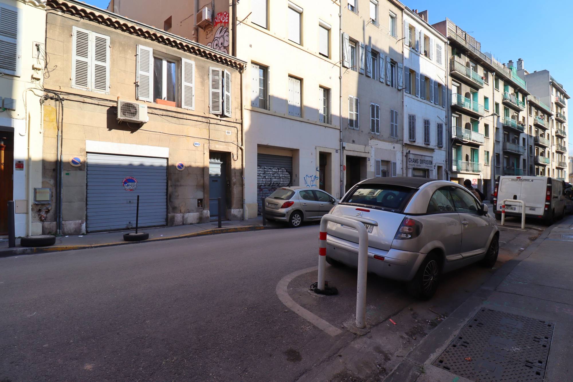 Investissement locatif  A vendre appartement de type 1 / 2 de 35 m2 Secteur Timone 13005 Marseille