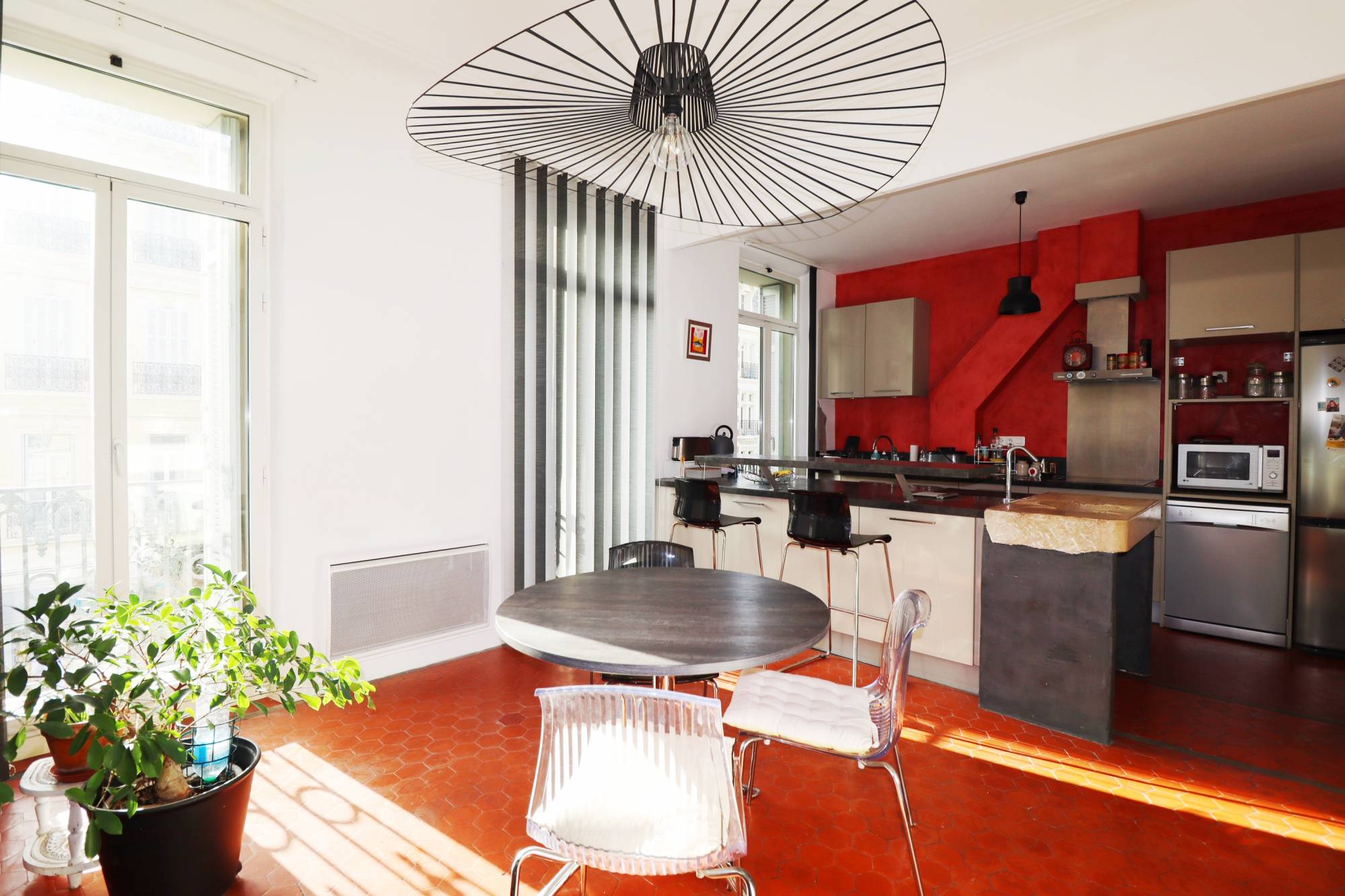 A vendre bel appartement entièrement rénové, Castellane 13006 Marseille