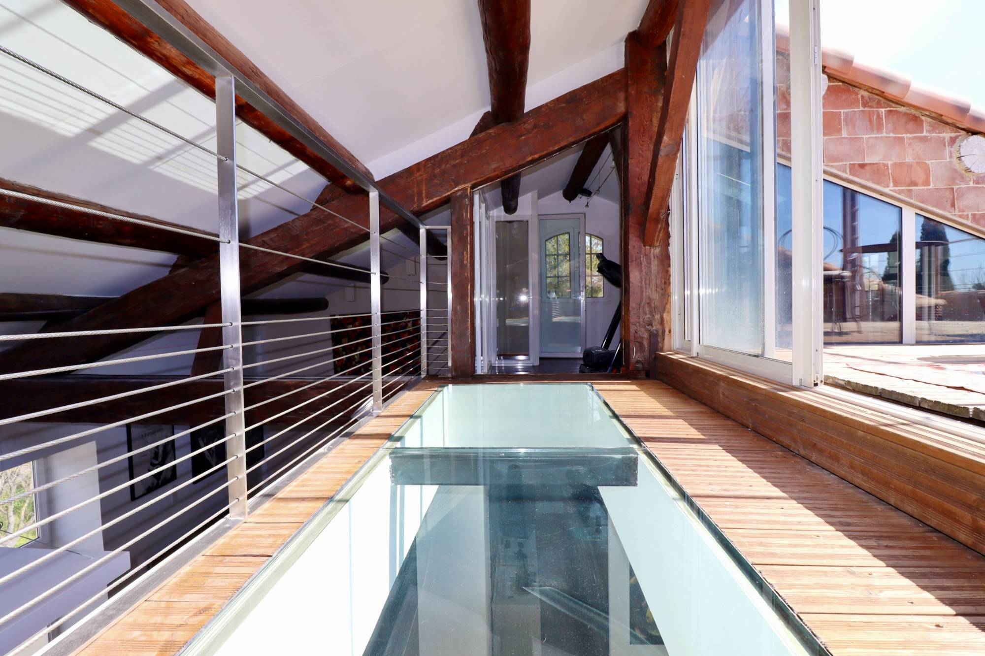 Rare à la vente, un loft entièrement rénové sur le secteur de la Valentine 13011 Marseille