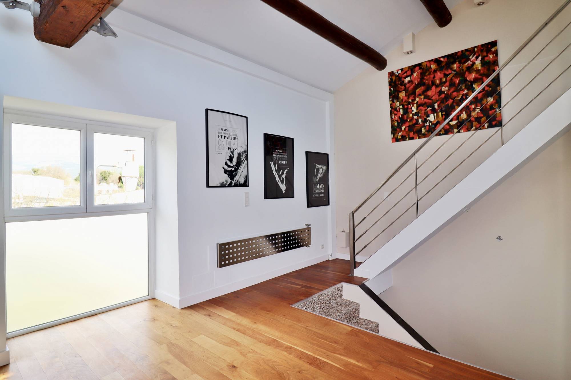 Rare à la vente, un loft entièrement rénové sur le secteur de la Valentine 13011 Marseille