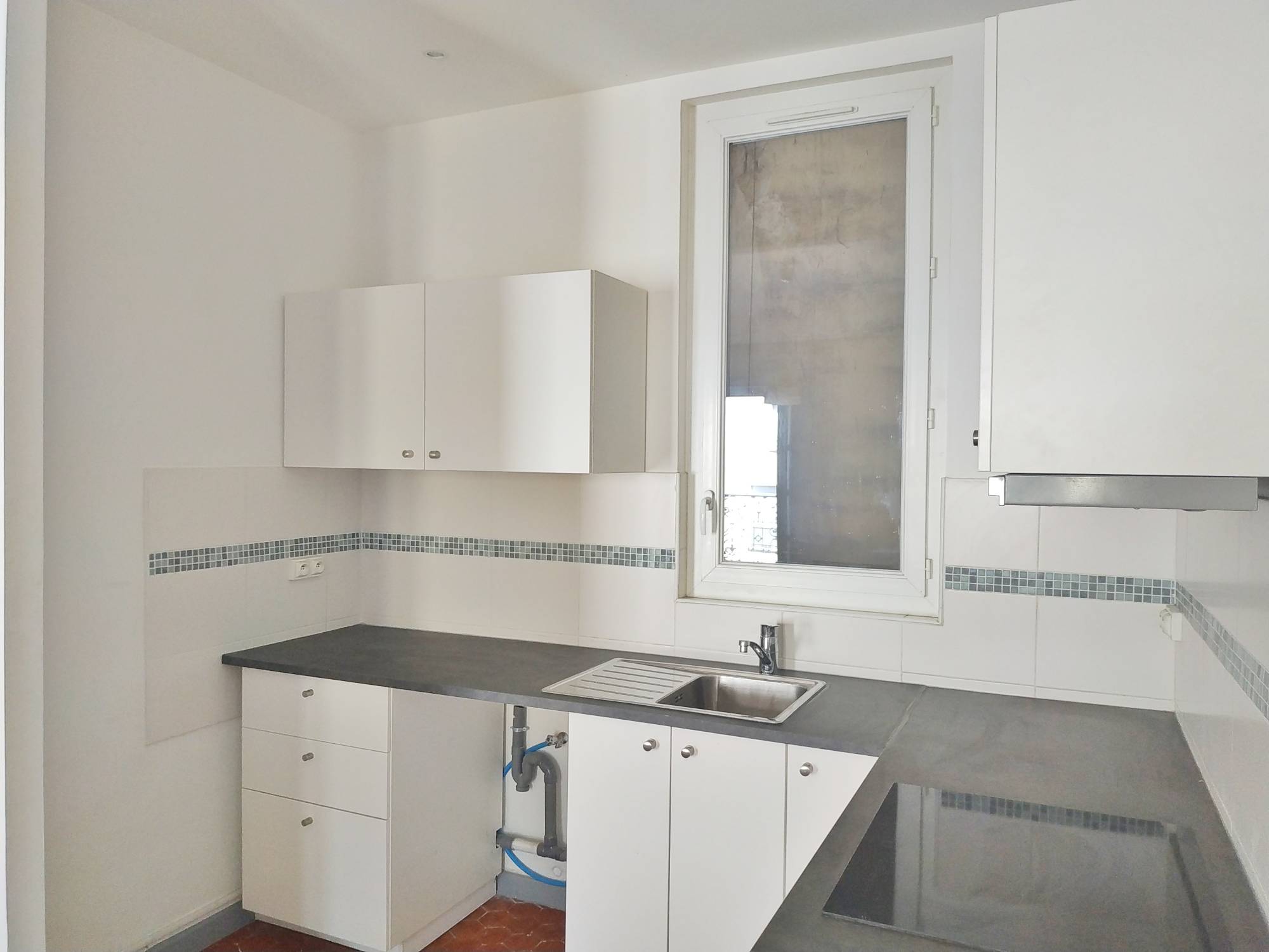 A vendre appartement 2 pièces de 42 m² rénové quartier Joliette 13002 Marseille  - Investissement locatif