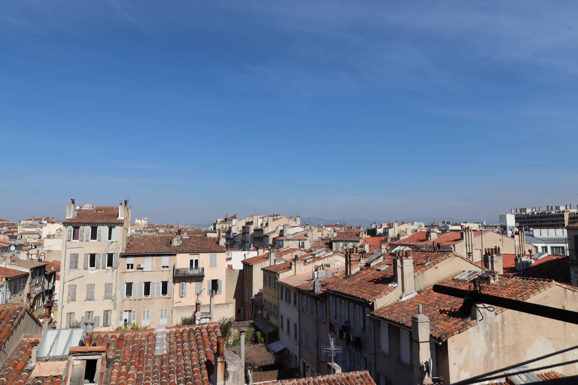 A vendre quartier de Lodi, proche des commerces et des transports, dans bel immeuble bien entretenu avec partie commune rénovée, en 4ème étage sans ascenseur, appartement 2 / 3 pièces de 34.88 m².