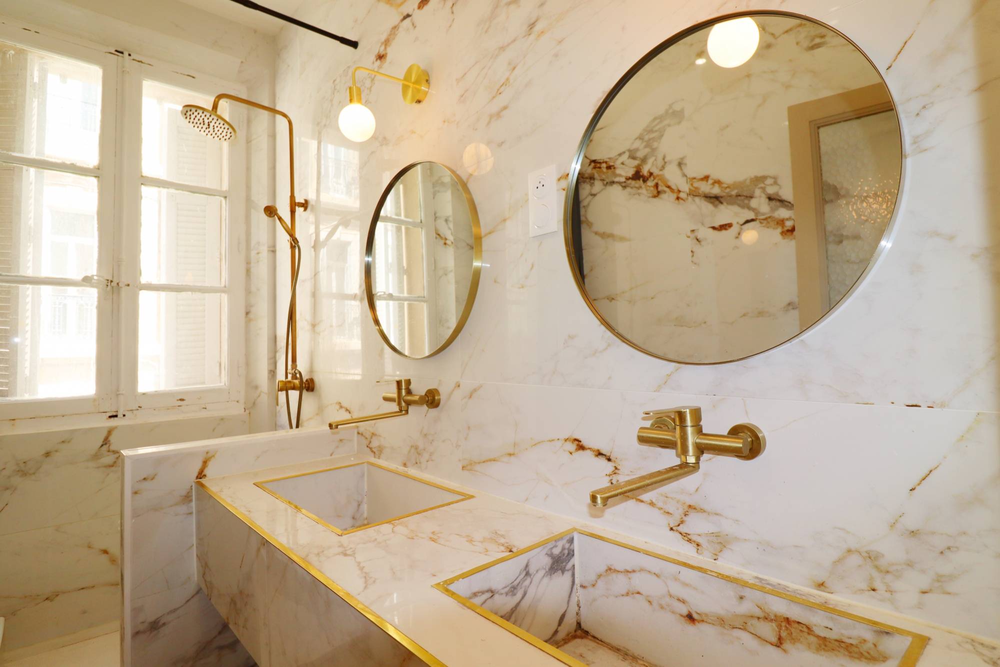 salle de douche A vendre appartement 3 pièces sur le secteur de Longchamps 13001 Marseille