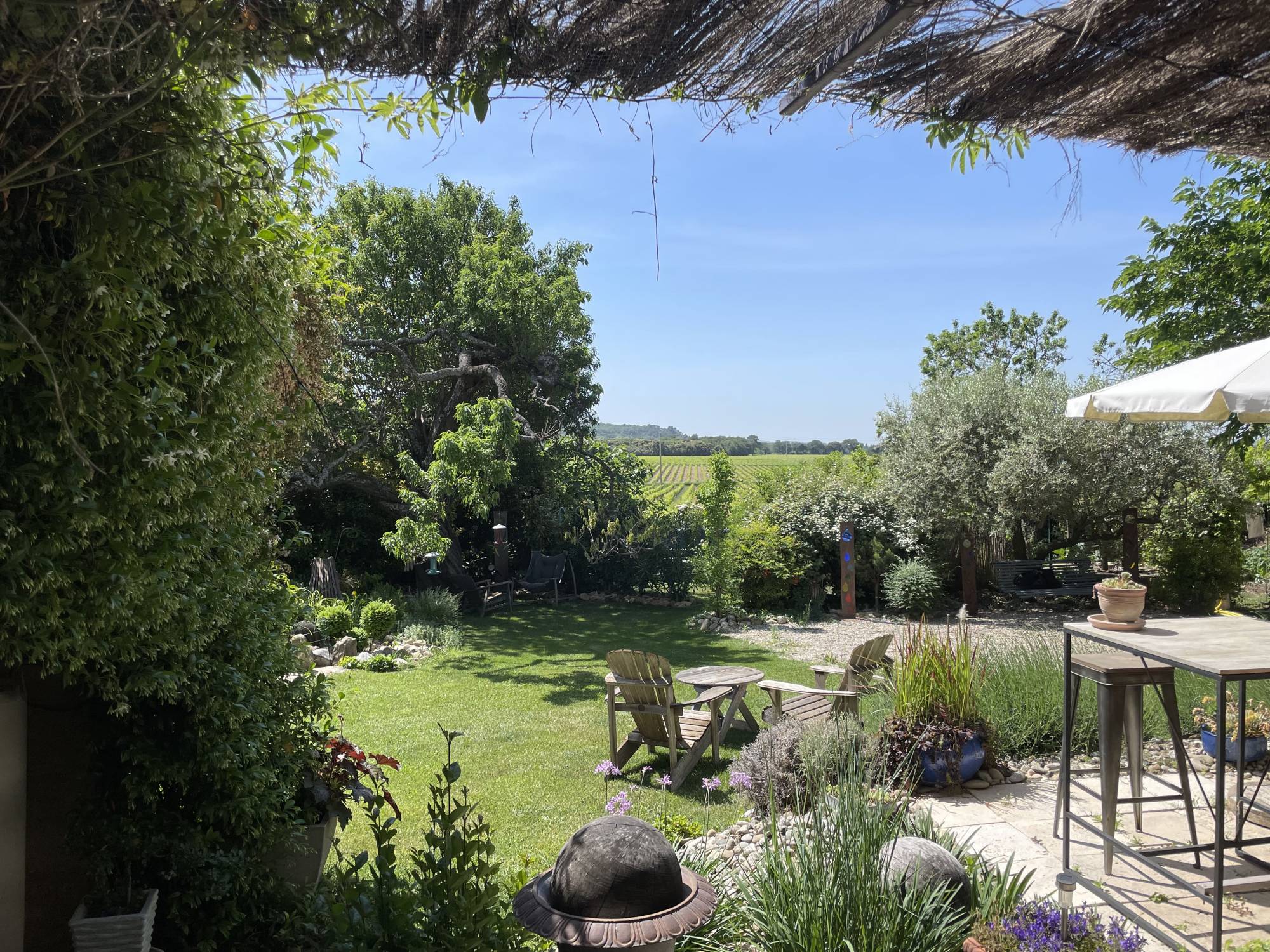 A vendre bastide en pierre d'environ 155 m² avec 4 chambres sur une parcelle de 884 m² 84820 VISAN