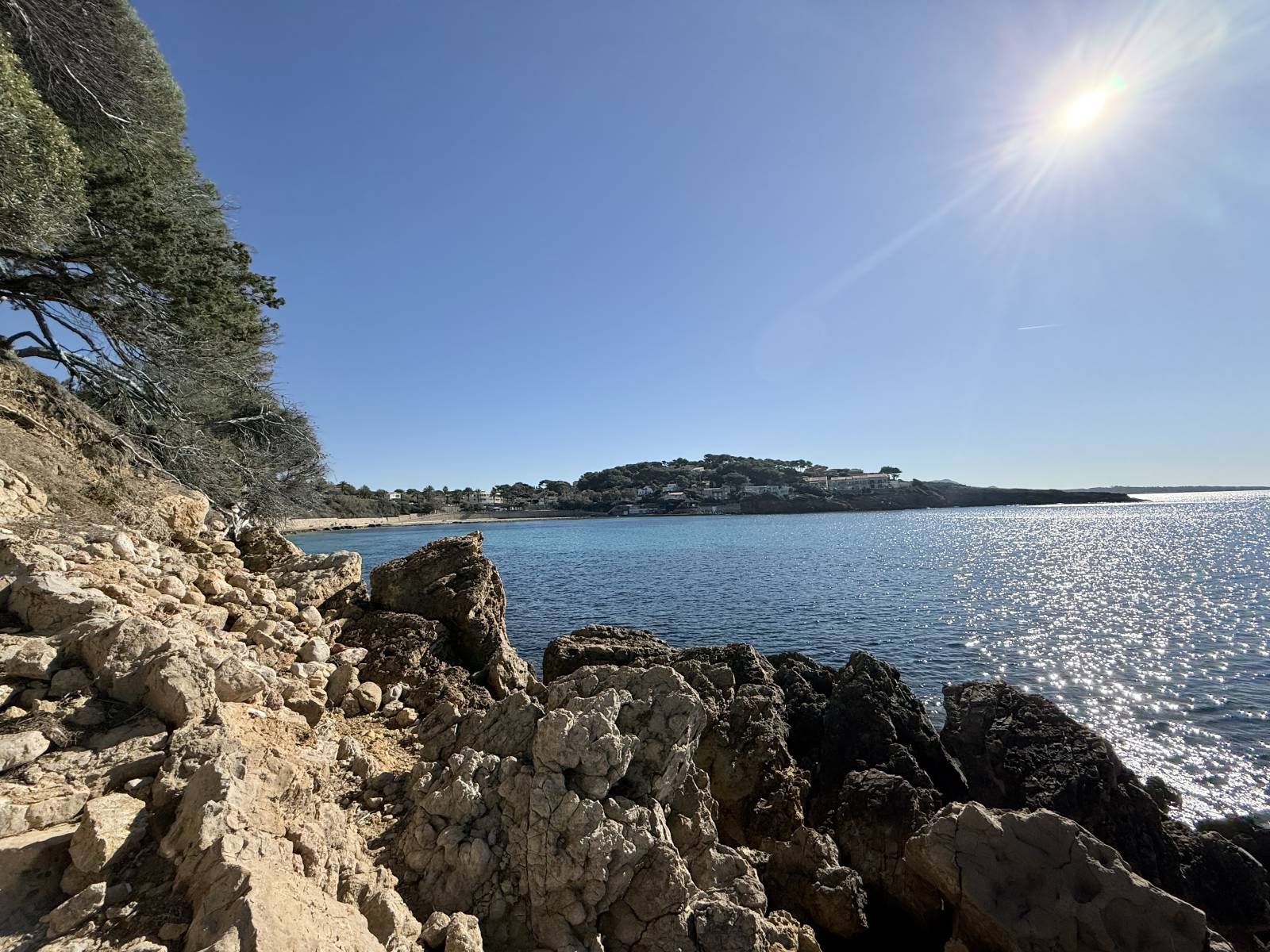 Appartement 3 pièces avec terrasse et accès privatif à la mer – Sanary-sur-Mer
