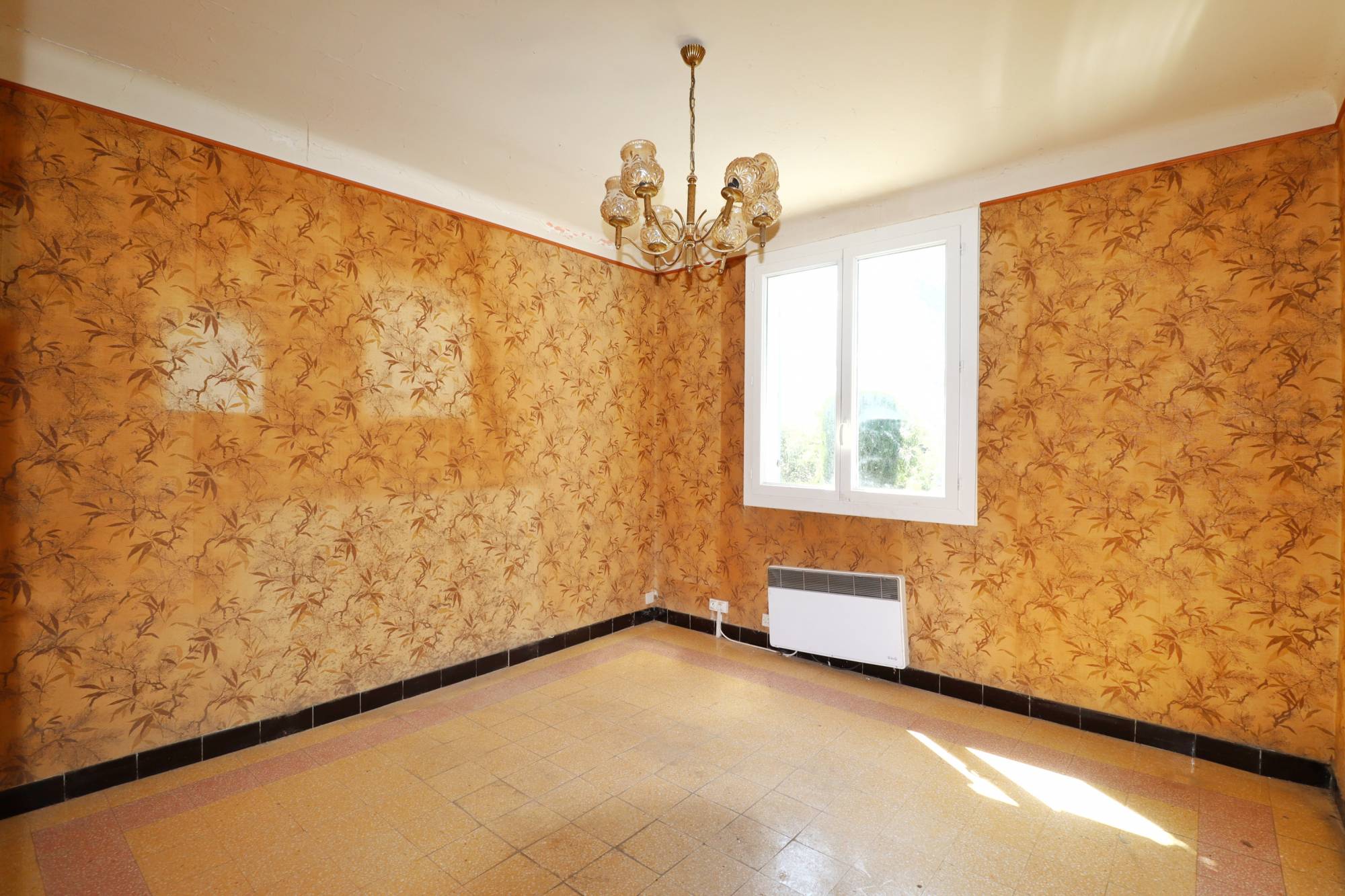 A vendre Maison à rénover sur parcelle d'environ 650 m² 13380 Plan de cuques