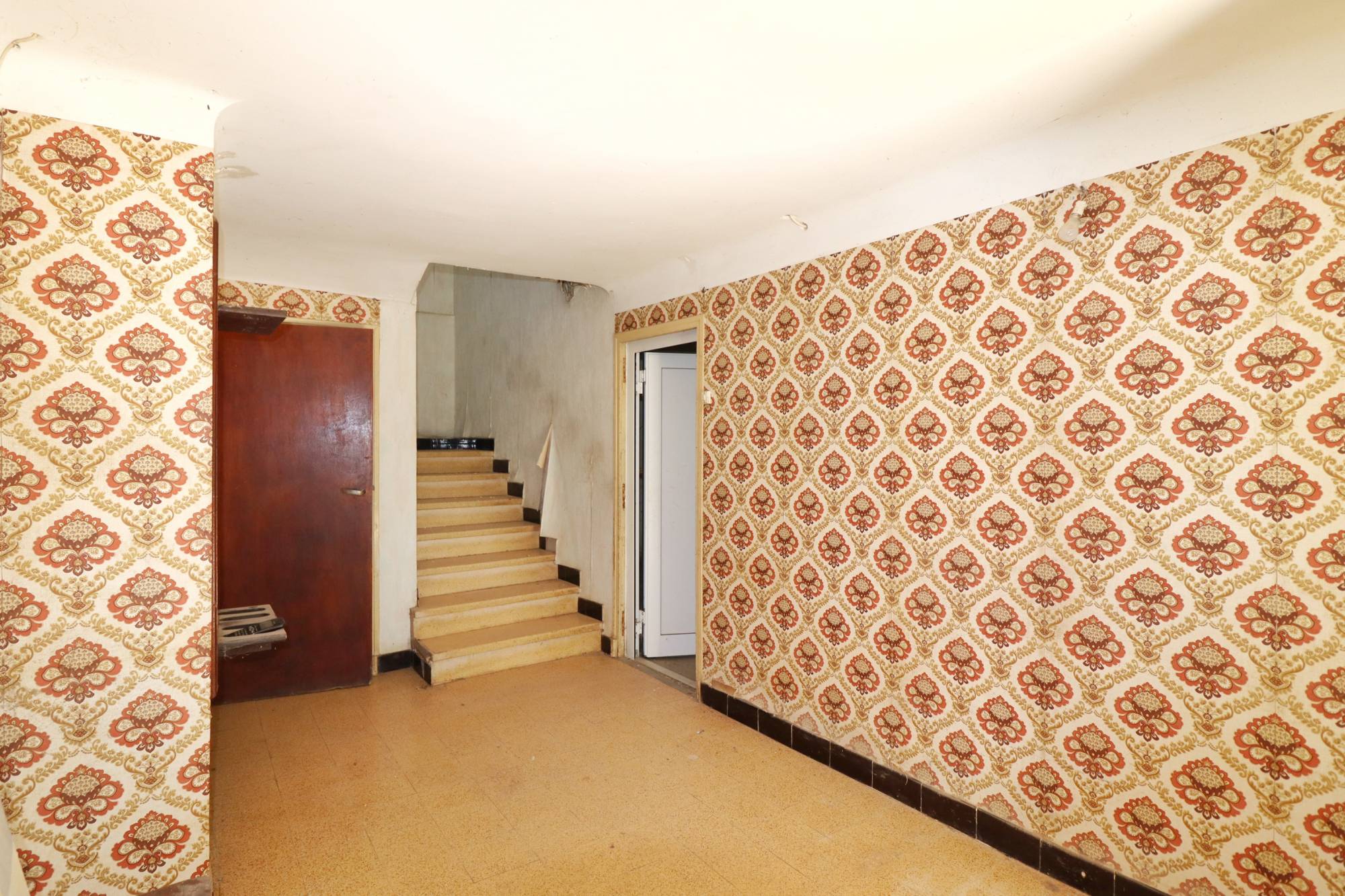 A vendre Maison à rénover sur parcelle d'environ 650 m² 13380 Plan de cuques