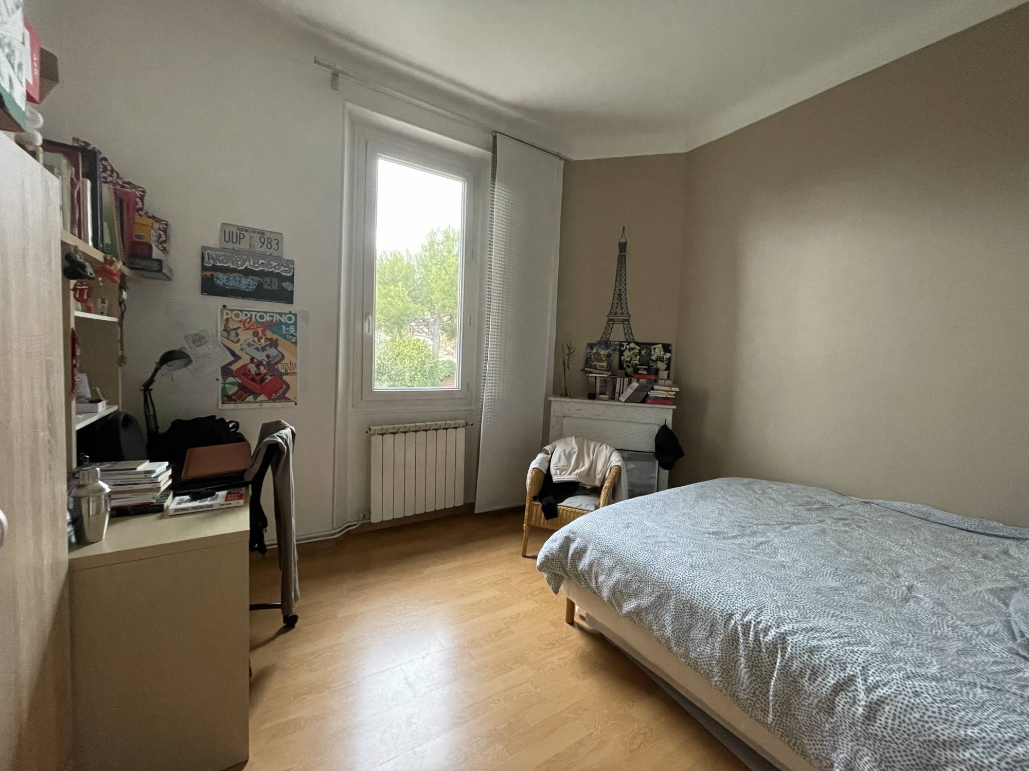Rare à la vente, villa avec jardin, garages et piscine - Village de Bois Luzy 13012 Marseille