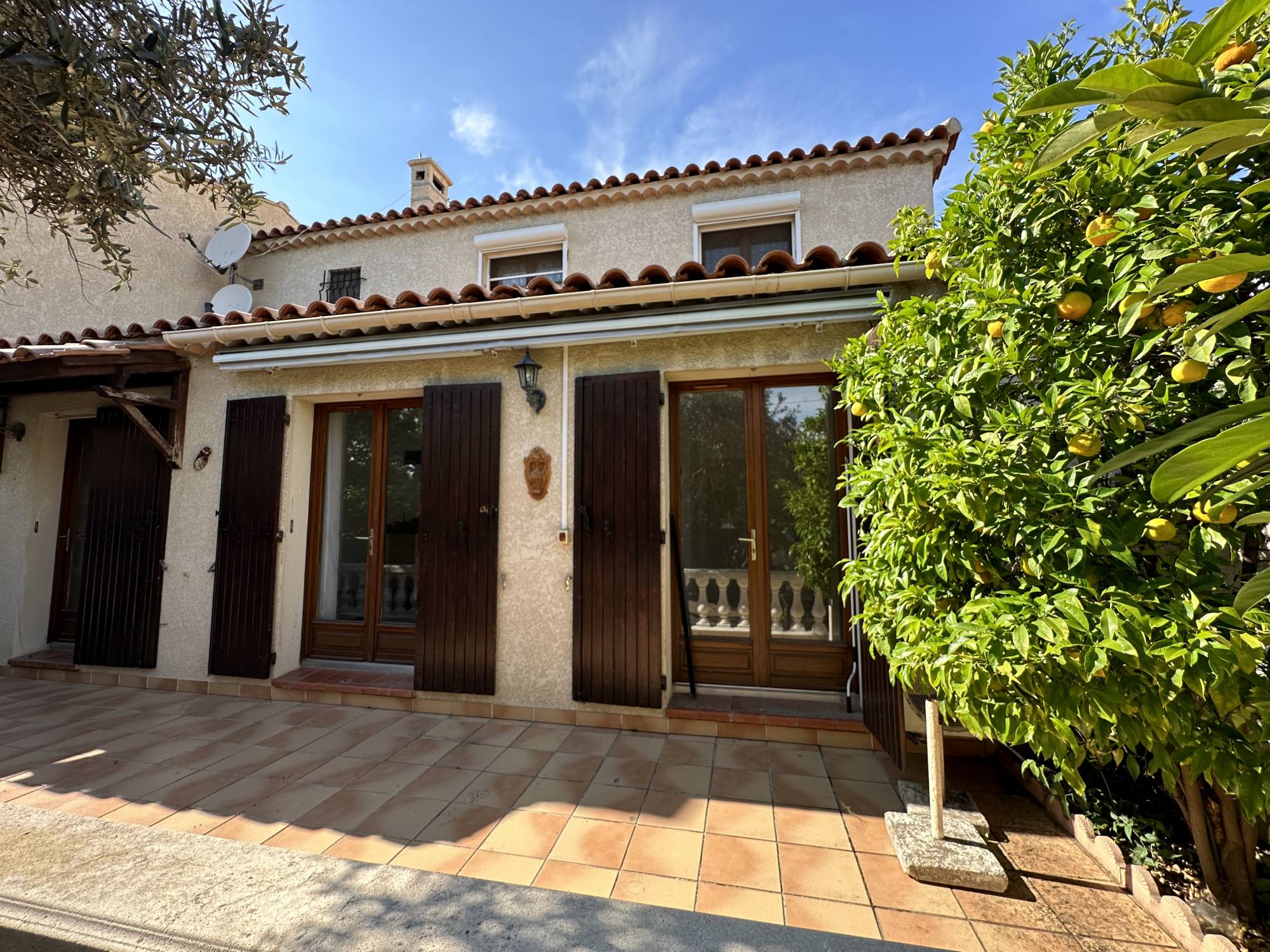 A acheter maison avec jardin et garage sur le village de Château Gombert 13013 Marseille