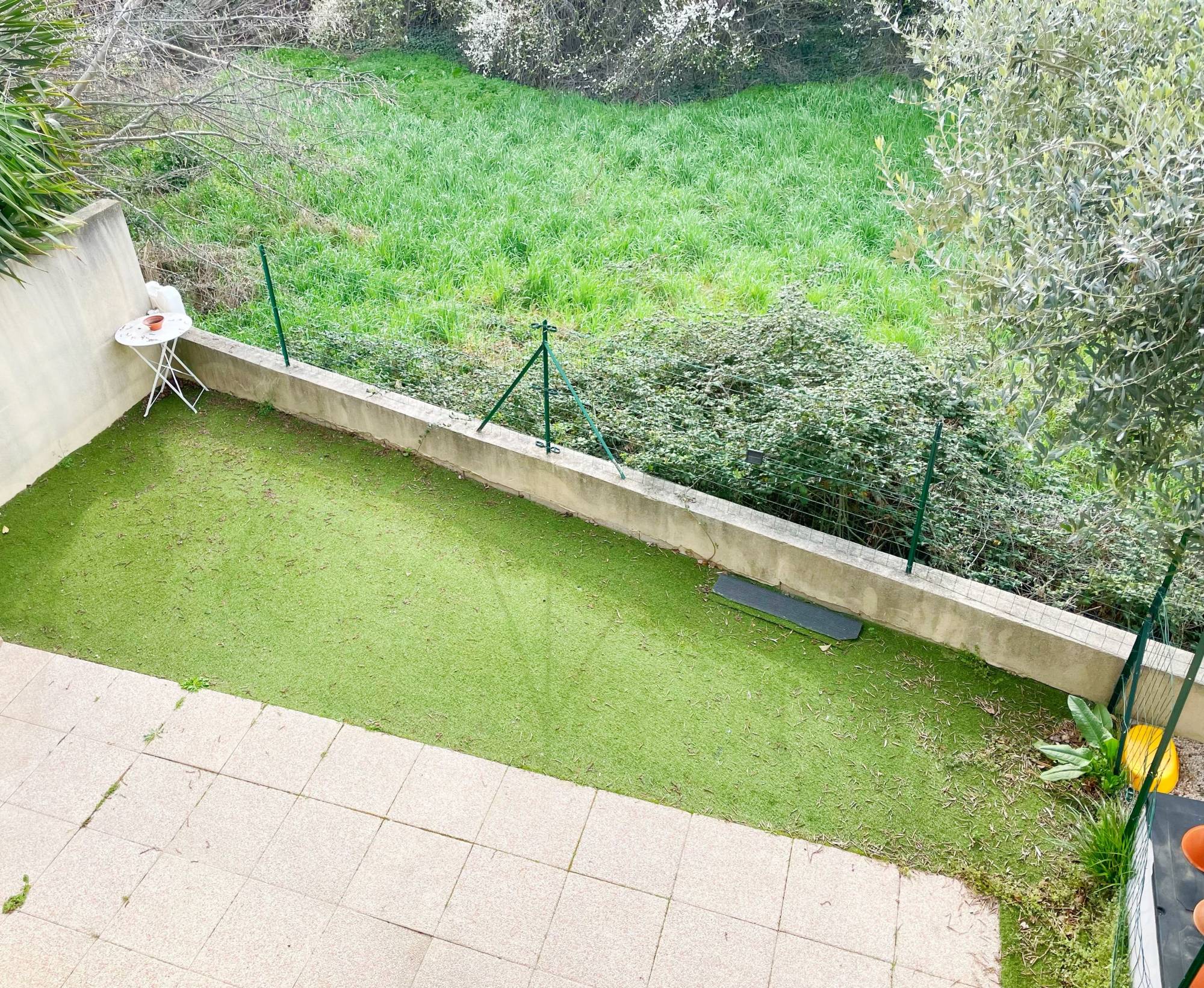 A vendre maison de 4 chambres  en R+1 avec jardin et garage proche du village des caillols 13012 Marseille