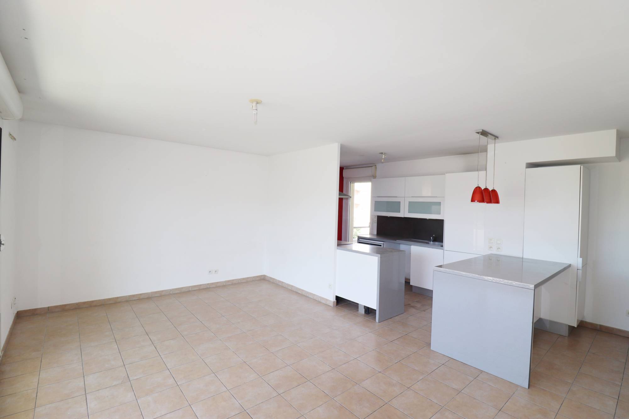 A vendre appartement 4 pièces avec terrasses et garage double en sous sol  Grognarde / La pomme 13011 Marseille