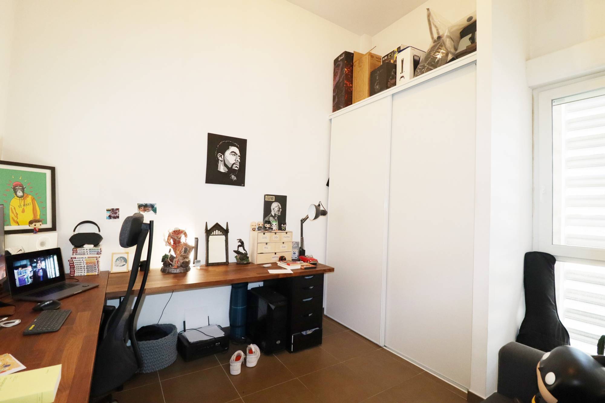 L'agence immobilière provencia vous propose à l'achat, pour un investissement un appartement 3 pièces sur le village de Saint Barnabé.