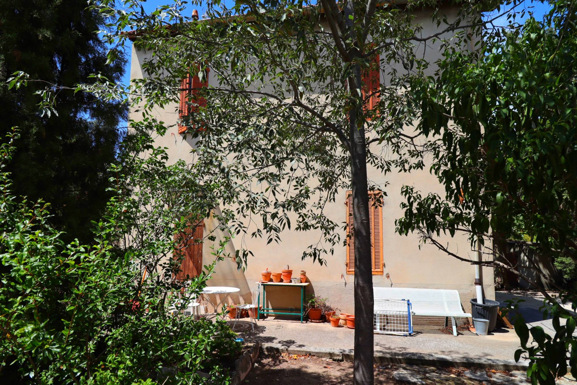 A vendre villa en R+1 avec jardin et garage Saint Antoine 13015 Marseille