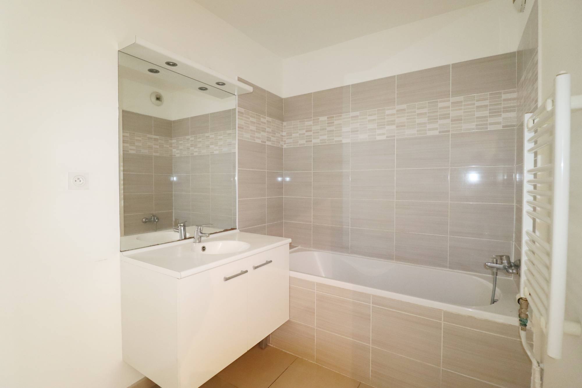 Appartement 3 pièces avec terrasse secteur de la Fourragère 13012 Marseille