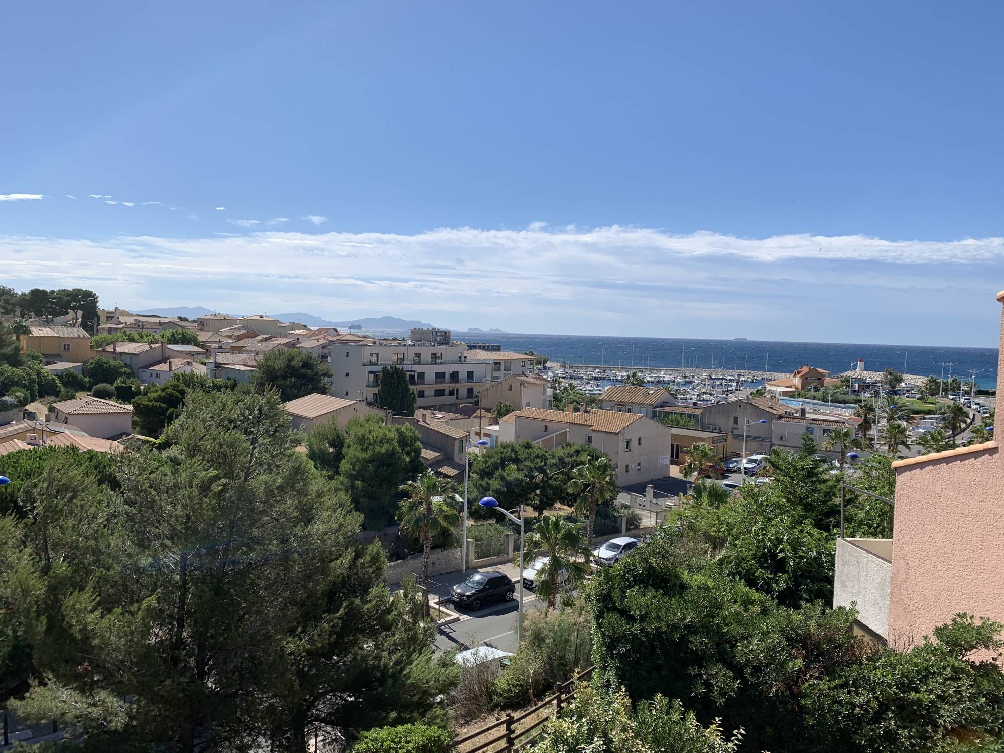 A vendre appartement 2 pièces avec mezzanine vue Mer -  13960 Sausset les Pins