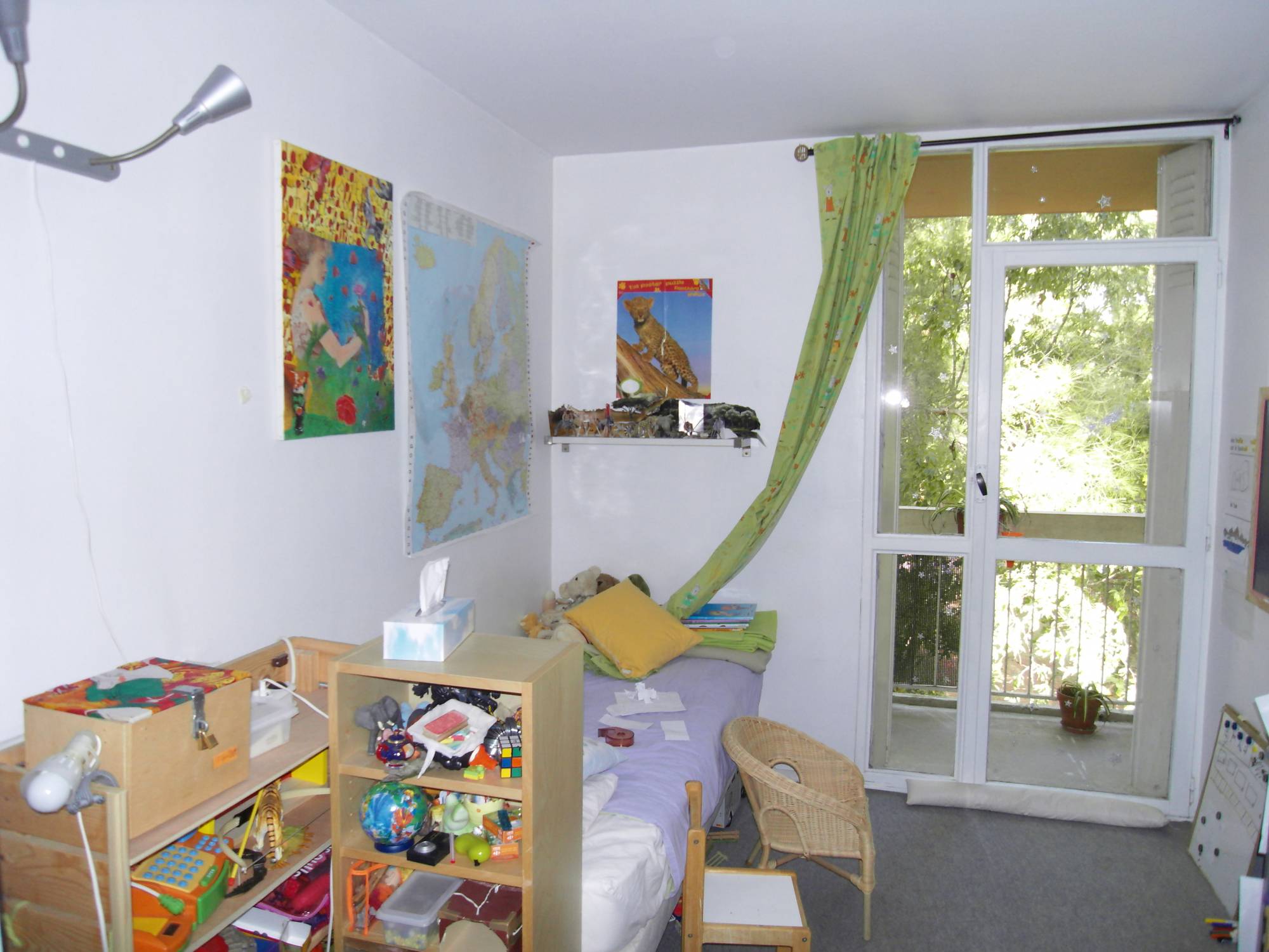 Si vous souhaitez des renseignements complémentaires concernant cet appartement 3 pièces situé au Roy d'Espagne 13008 Marseille, contactez l'agence Provencia au 04.91.34.30.00.