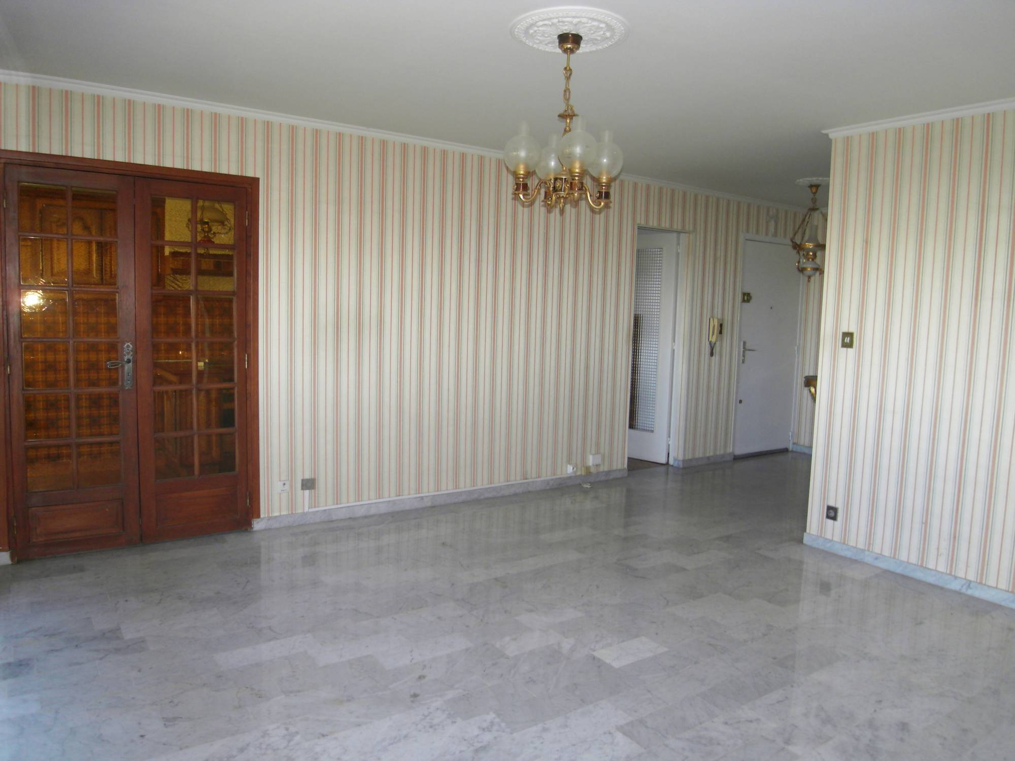 A vendre appartement t4 à Marseille Saint Barnabé 13012, balcon et cave