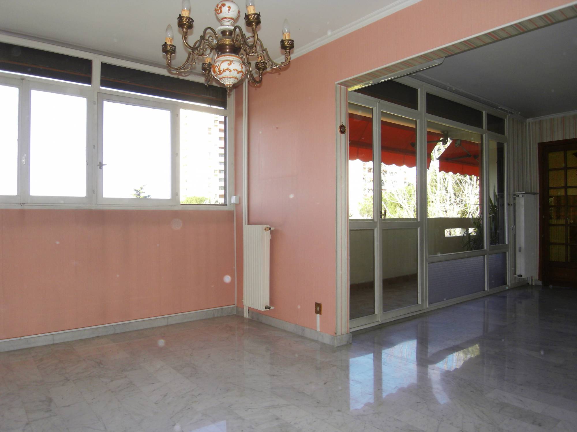 A vendre appartement t4 à Marseille Saint Barnabé 13012, balcon et cave